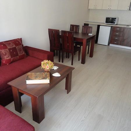 Holiday Apartments In Πομόριε Δωμάτιο φωτογραφία
